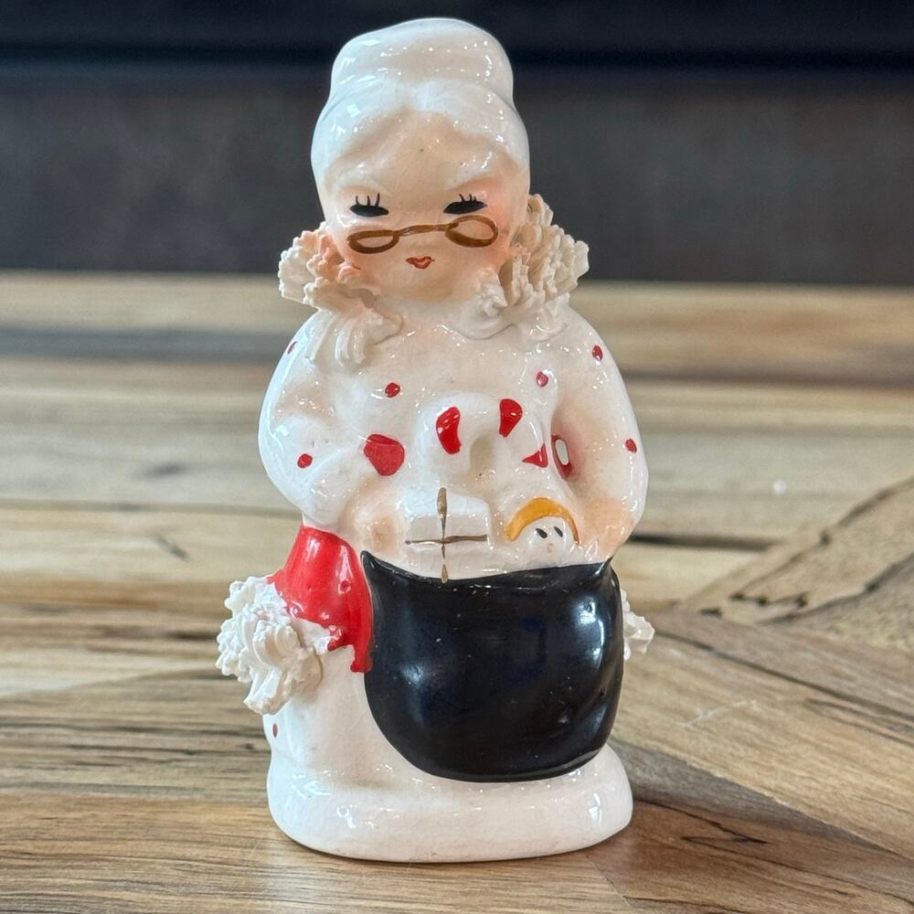 Vintage 1950s Napco Mrs Claus Salt Shaker S920 Spaghetti Trim Japan 3.5"